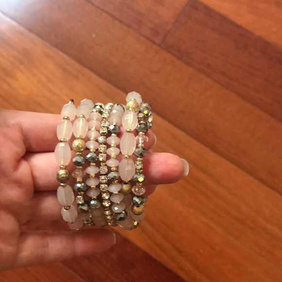 BUNDLE: statement necklace and bracelet - Picture 3 of 3